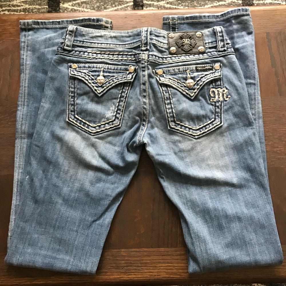 MISS ME Medium Wash Jeans